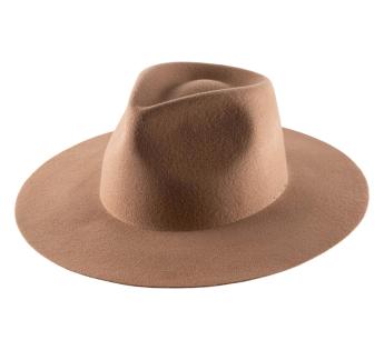 chapeau bord plat Sguarnito